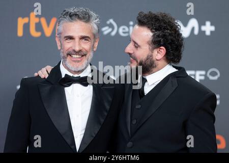 Leonardo Sbaraglia e Diego Lerman hanno partecipato alla prima di Red Carpet modi El Hombre Que Amaba los Platos Voladores durante il 72° Festival Internazionale del Cinema di San Sebastian al Palazzo Kursaal il 24 settembre 2024 a Donostia / San Sebastian, Spagna. Foto Stock