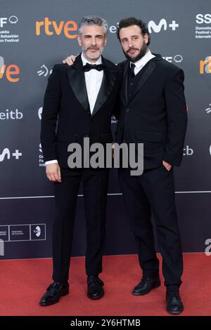 Leonardo Sbaraglia e Diego Lerman hanno partecipato alla prima di Red Carpet modi El Hombre Que Amaba los Platos Voladores durante il 72° Festival Internazionale del Cinema di San Sebastian al Palazzo Kursaal il 24 settembre 2024 a Donostia / San Sebastian, Spagna. Foto Stock
