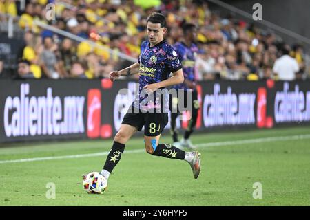 Columbus, Ohio, Stati Uniti. 25 settembre 2024. Il centrocampista dell'América Ãlvaro Fidalgo (8) affronta la palla contro i Columbus Crew nel loro match a Columbus, Ohio. Brent Clark/Cal Sport Media/Alamy Live News Foto Stock