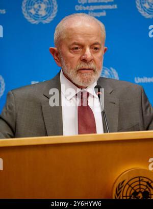 25 settembre 2024, New York City, NEW York: (NUOVA) Conferenza stampa con il presidente brasiliano Lula durante UNGA79. 25 settembre 2024, New York, USA: Conferenza stampa con H.. E Sig. Luiz Inacio Lula da Silva, Presidente della Repubblica Federativa del Brasile durante la 79a sessione dell'Assemblea generale delle Nazioni Unite presso la sede dell'Assemblea a New York. Il Presidente risponde alle domande dei giornalisti con la presenza di Rodrigo Pacheco leader del Senato brasiliano e presidente della camera dei deputati, Arthur Lira. Crediti: Niyi Fote/Thenews2 (foto: Niyi Fote/Thenews2/Zumapress) (immagine di credito: © Niyi Fote/The Foto Stock