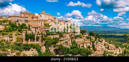 Villaggio di Gordes nel Vaucluse in Provenza, Francia Foto Stock