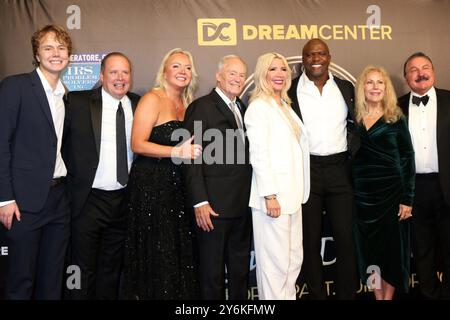 25 settembre 2024 circa. Matthew Barnet, Caroline Barnet, Tommy Barnet, Rebecca King-Crews, Terry Crews, ospiti in arrivo per il gala annuale LA Dream Center Night of Dreams, The Beverly Hills Hotel, Beverly Hills, CA, 25 settembre 2024. Crediti: Priscilla Grant/Everett Collection/Alamy Live News Foto Stock