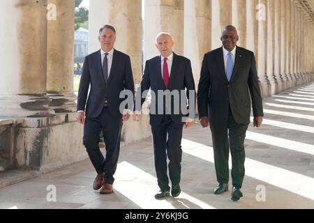 (Da sinistra a destra) il ministro della difesa australiano Richard Marles, il segretario alla difesa John Healey e il segretario alla difesa degli Stati Uniti Lloyd Austin durante la riunione dei ministri della difesa AUKUS presso l'Old Royal Naval College di Greenwich, Londra. Data foto: Giovedì 26 settembre 2024. Foto Stock