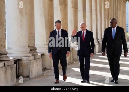 (Da sinistra a destra) il ministro della difesa australiano Richard Marles, il segretario alla difesa John Healey e il segretario alla difesa degli Stati Uniti Lloyd Austin in vista della riunione dei ministri della difesa AUKUS presso l'Old Royal Naval College di Greenwich, Londra. Data foto: Giovedì 26 settembre 2024. Foto Stock