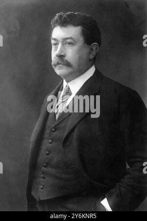 Paul Painlevé (Parigi, 5 dicembre 1863, 29 ottobre 1933) è stato un matematico e politico francese. È stato due volte primo ministro della terza Repubblica: Il 12 settembre, il 13 novembre 1917 e il 17 aprile, il 22 novembre 1925. 18 giugno 1924 Foto Stock