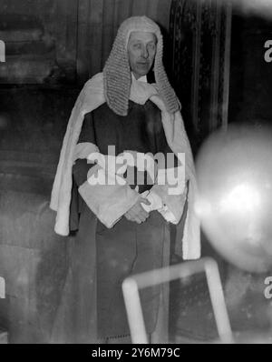 Nuovo giudice. Il signor George Malcolm Hilbery, K.C., appena nominato giudice della divisione del re, fotografato alla camera dei Lord. 13 febbraio 1935 Foto Stock