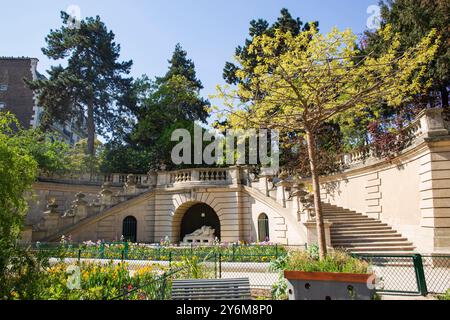 Francia, Parigi, 75, 5th ARRT, Square Capitan, aprile 2023. Foto Stock