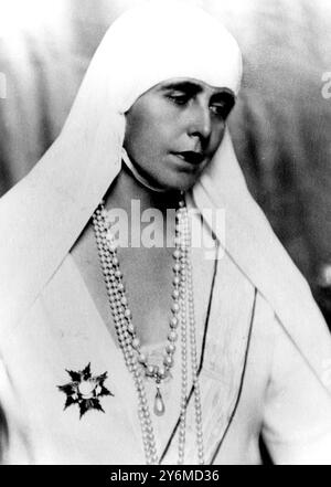 Una vedova reale. Regina Maria di Romania 1930 Regina Maria di Romania Principessa Maria di Edimburgo, poi Regina di Romania (Marie Alexandra Victoria) (29 ottobre 1875 – 18 luglio 1938), nel 1893, pochi mesi prima che suo padre diventasse Duca di Coburgo-Gotha, la Principessa Maria sposò il Principe ereditario Ferdinando di Romania Foto Stock