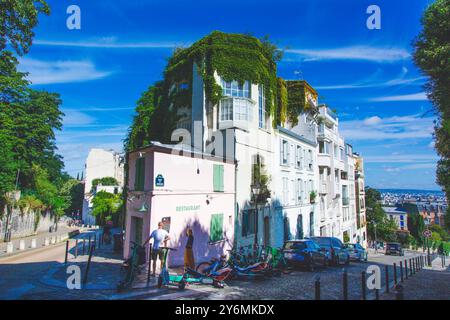 Francia, ile-de-France, Parigi, Montmartre, la Maison Rose Foto Stock