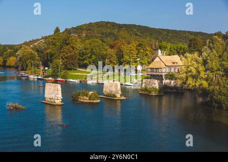 Francia, Normandia, Eure, Vernon, il vecchio mulino di Vernon, il vecchio ponte di Vernonnet Foto Stock