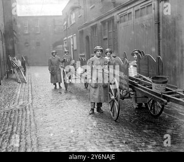 Mayfair pulizia finestre Co. 1917's. Foto Stock