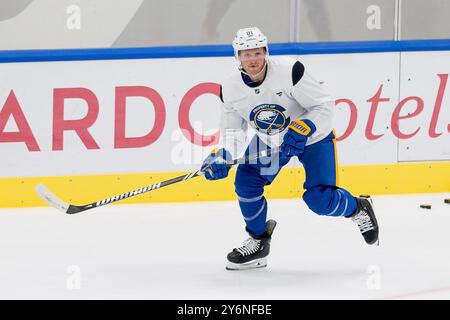 Monaco, Germania. 26 settembre 2024. Sam Lafferty (Buffalo Sabres, n. 81). GER, Buffalo Sabres, Eishockey, Trainingssession vor dem Grand Opening des SAP Garden, 26.09.2024. Foto: Eibner-Pressefoto/Franz Feiner credito: dpa/Alamy Live News Foto Stock