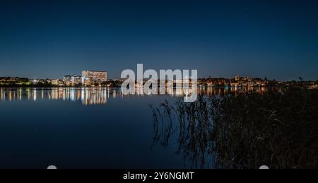 Lungolago dalle zone più vicine della città medievale di Viborg, Danimarca Foto Stock