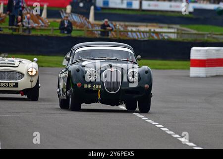 Marc Gordon, Jaguar XK150 FHC, Fordwater Trophy, una gara di venticinque minuti per piloti singoli per vetture GT e sportive basate sulla produzione che hanno gareggiato nel Foto Stock