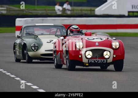 Geoff Gordon, Triumph TR2, Fordwater Trophy, una gara di venticinque minuti per auto GT e sportive che ha gareggiato nell'anno Foto Stock