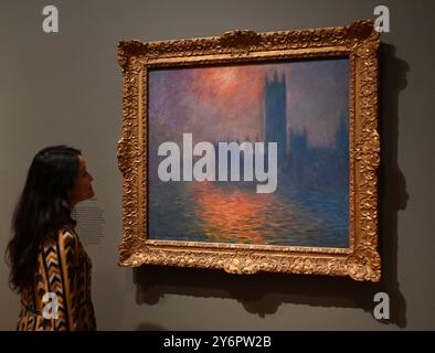 The Griffin Catalyst Exhibition, Monet e Londra. Vedute del Tamigi 27 settembre - 19 gennaio 2025 presso Denise Coates Exhibition Galleries , The Courtauld Gallery ... Foto Stock