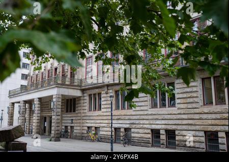 Brema, Germania. 25 settembre 2024. L'edificio del Senatore per le Finanze. Crediti: Alicia Windzio/dpa/Alamy Live News Foto Stock