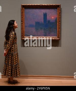 The Griffin Catalyst Exhibition, Monet e Londra. Vedute del Tamigi 27 settembre - 19 gennaio 2025 presso Denise Coates Exhibition Galleries , The Courtauld Gallery ... Foto Stock