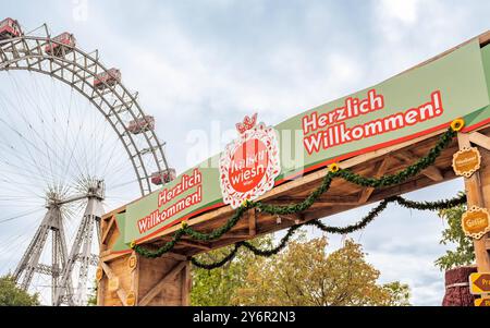 20240926 VIP Eroeffnung der Wiener Kaiser Wiesn 2024 WIEN, OESTERREICH - 26. SETTEMBRE: Symbolbild - Wiener Kaiser Wiesn 2024 auf der Kaiserwiese im Wiener Prater AM 26. Settembre 2024 a Vienna, Oesterreich 240926 SEPA 17 077 Copyright: XIsabellexOuvrardx SEPAxMedia Foto Stock