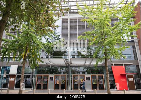 Brema, Germania. 25 settembre 2024. L'edificio del Metropol Theater di Brema. Crediti: Alicia Windzio/dpa/Alamy Live News Foto Stock
