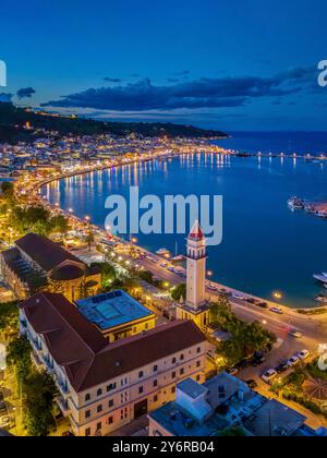 Splendida immagine aerea della città di Zante sull'isola greca di Zante durante il tramonto. 16 settembre 2024 Foto Stock