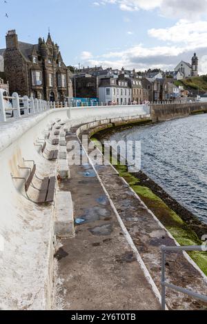 Shore st e Harbour, Macduff, Banff Bay, Aberdeenshire, Scozia, REGNO UNITO Foto Stock