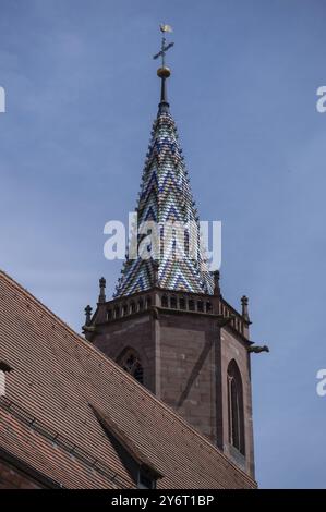 Torre del Villingen Minster di nostra Signora, aggiunta nel XV e XVI secolo, Villingen-Schwenningen, Baden-Wuerttemberg, Germania, Europa Foto Stock