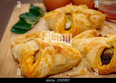 Primo piano immagine dei gustosi braccialetti d'uovo in stile Kerala Foto Stock