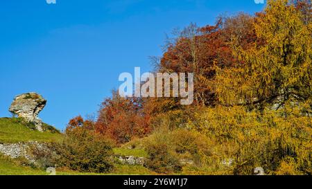 Valle delle Sfingi. Paesaggio autunnale. Velo Veronese. Provincia di Verona. Veneto, Italia Foto Stock