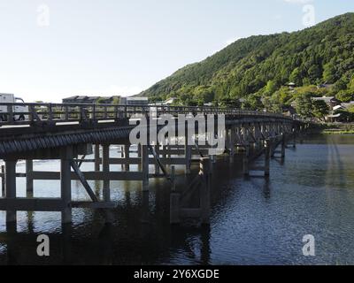 Ponte di Arashiyama a Osaka Foto Stock