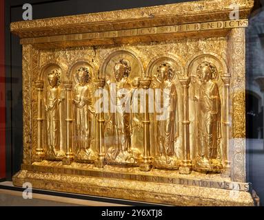 Davanti all'altare della Cattedrale di Basilea, Fulda o Bamberga? (Germania), primo quarto dell'XI secolo, Repoussé e oro stampato su nucleo di quercia, Precious ston Foto Stock