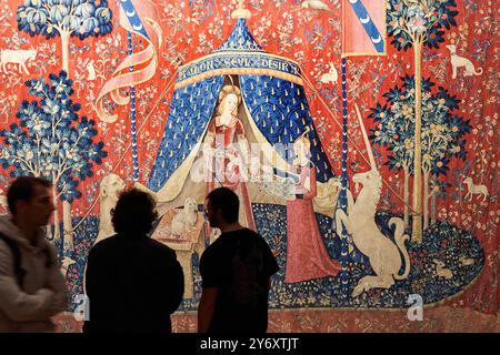 La Signora e l'unicorno, il mio unico desiderio, arazzi in stile millefleurs, lana e seta, Paesi Bassi meridionali o Parigi (?), circa 1500, Museo Nazionale Foto Stock