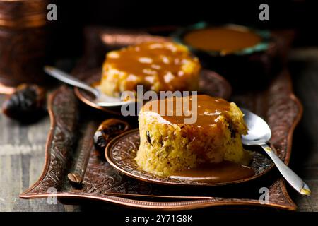 budino con caramello. messa a fuoco selettiva Foto Stock