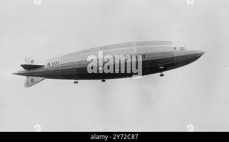 Dirigibile R101. La R101 in volo, c. 1929 Foto Stock