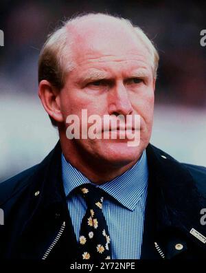 FOTO ARCHIVIO: 15 anni fa, il 2 ottobre 2009, Rolf Ruessmann è morto, SN03119819SP.jpg calcio: Rolf RUESSMANN, manager Borussia M'Gladbach, ritratto? Foto Stock