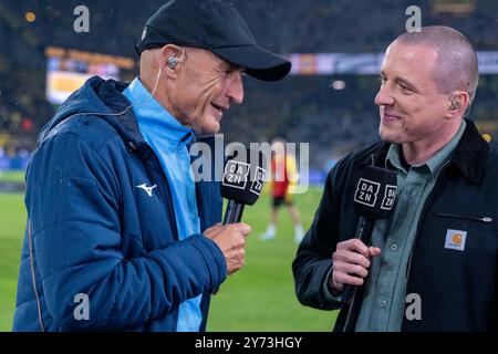 Peter Zeidler (VfL Bochum 1848, Cheftrainer) im DAZN Interview, GER BVB Borussia Dortmund 09 vs. VfL Bochum, Fussball, Bundesliga, Spieltag 5, Saison 2024/2025, 27.09.2024 LE NORMATIVE DFB/DFL VIETANO QUALSIASI USO DI FOTOGRAFIE COME SEQUENZE DI IMMAGINI E/O QUASI-VIDEO, FOTO: EIBNER-PRESSEFOTO/FABIAN FRIESE Foto Stock