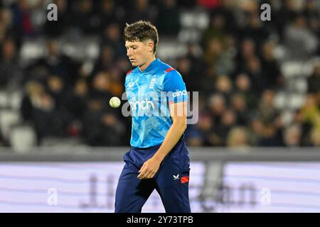 Matthew POTTS of England durante la terza Metro Bank One Day International England V Australia at Lords, Londra, Regno Unito. 27 settembre 2024. (Foto di Mark Dunn/News Images) a Londra, Regno Unito il 9/27/2024. (Foto di Mark Dunn/News Images/Sipa USA) credito: SIPA USA/Alamy Live News Foto Stock