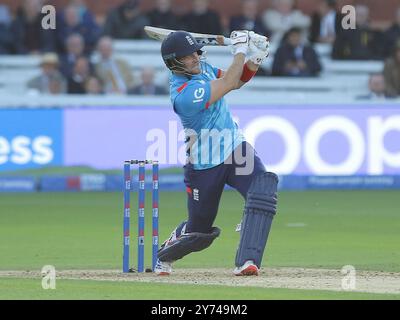 Londra, Regno Unito. 27 settembre 2024. Londra, Inghilterra, settembre 27 2024: Liam Livingstone (23 Inghilterra) batté durante la partita internazionale di un giorno della quarta Metro Bank tra Inghilterra e Australia al Lord's Cricket Ground di Londra, Inghilterra. (Jay Patel/SPP) credito: SPP Sport Press Photo. /Alamy Live News Foto Stock