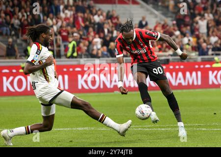 Milano, Italia. 27 settembre 2024. Italia, Milano, 2024 09 27: Tammy Abraham (AC Milan) vicino a segnare nel primo tempo durante la partita di calcio AC Milan vs US Lecce, serie A Tim 2024-2025 giorno 6, San Siro StadiumItaly, Milan, 2024 09 27 - AC Milan vs US Lecce, Lega calcio serie A Tim 2024-2025, giorno 6 allo stadio San Siro. (Foto di Fabrizio Andrea Bertani/Pacific Press) crediti: Pacific Press Media Production Corp./Alamy Live News Foto Stock