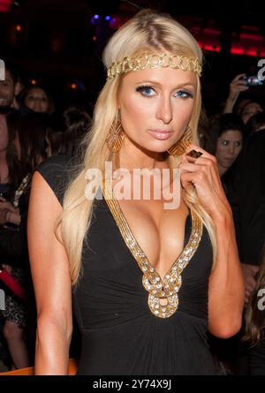 Paris Hilton nella foto al Surrender Nightclub Grand Opening weekend all'Encore di Las Vegas, Nevada, il 29 maggio 2010. Credito: Erik Kabik Photography / MediaPunch ***EXCLUSIVE**** Foto Stock