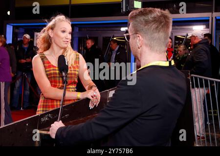 Helena Zengel bei der Premiere des Kinofilms Transamazonia auf dem 32. Filmfest Hamburg 2024 m Cinemaxx Dammtor. Amburgo, 27.09.2024 *** Helena Zengel alla prima del lungometraggio Transamazonia al 32 Filmfest Hamburg 2024 al Cinemaxx Dammtor Hamburg, 27 09 2024 foto:XC.xTamckex/xFuturexImagex transamazonia 4906 Foto Stock