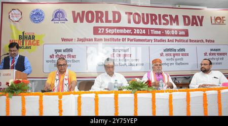 Patna, India. 27 settembre 2024. PATNA, INDIA - SETTEMBRE 27: Il ministro del Bihar Prem Kumar e altri durante la funzione della giornata Mondiale del Turismo a Jagjeevan RAM Shodh Sansthan il 27 settembre 2024 a Patna, India. (Foto di Santosh Kumar/Hindustan Times/Sipa USA) credito: SIPA USA/Alamy Live News Foto Stock