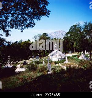 Kirche des heiligen Nikole in Mrkonjići bei Popovo Polje, Bosnien, Jugoslawien um 1981. Foto Stock