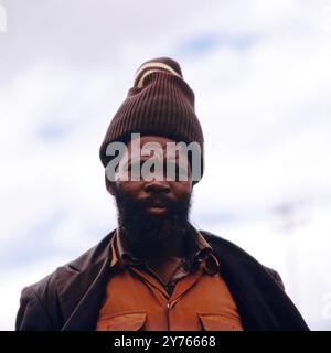 Xhosa-sprachiger Mann in der Transkei, Südafrika um 1984. Foto Stock