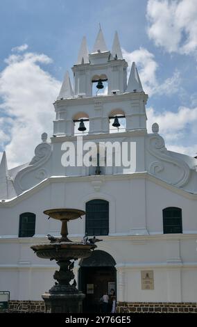 Parroquia de la Veracruz, Medellin, Colombia Foto Stock