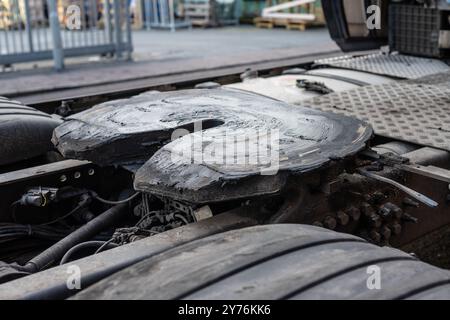 Gothenburg, Svezia - febbraio 27 2023: Aggancio ralla di un autocarro Foto Stock
