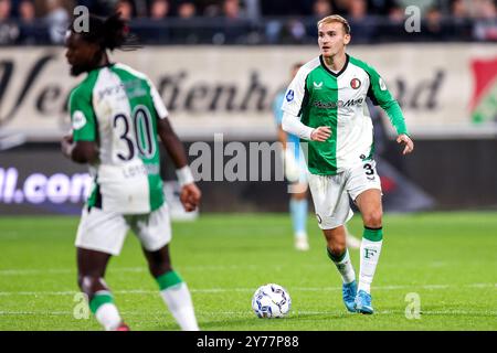 Nijmegen, Paesi Bassi. 28 settembre 2024. NIJMEGEN, PAESI BASSI - SETTEMBRE 28: Hwang in-Beom del Feyenoord corre con il pallone durante l'incontro olandese Eredivisie tra NEC e Feyenoord a Goffertstadion il 28 settembre 2024 a Nijmegen, Paesi Bassi. (Foto di Peter Lous/Orange Pictures) credito: Orange Pics BV/Alamy Live News Foto Stock