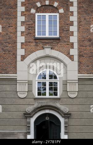 Facciata dell'edificio storico, Christianshavn Canal, Christianshavn, Copenhagen, Danimarca, Europa Foto Stock