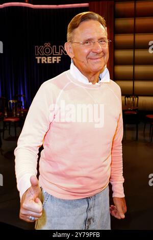 Georg Stallnig bei der Aufzeichnung der WDR-Talkshow Kölner Treff im WDR Studio BS 3. Köln, 27.09.2024 *** Georg Stallnig alla registrazione del talk show WDR Kölner Treff in WDR Studio BS 3 Colonia, 27 09 2024 foto:xgbrcix/xFuturexImagex koelner treff2709 4903 Foto Stock
