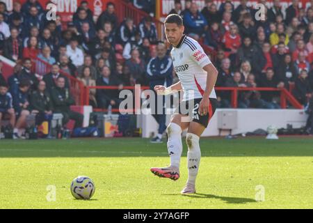 Nottingham, Regno Unito. 28 settembre 2024. Il centrocampista del Fulham Sasa Lukic (20) gioca un passaggio durante la partita Nottingham Forest FC contro Fulham FC English Premier League al City Ground, Nottingham, Inghilterra, Regno Unito il 28 settembre 2024 Credit: Every Second Media/Alamy Live News Foto Stock